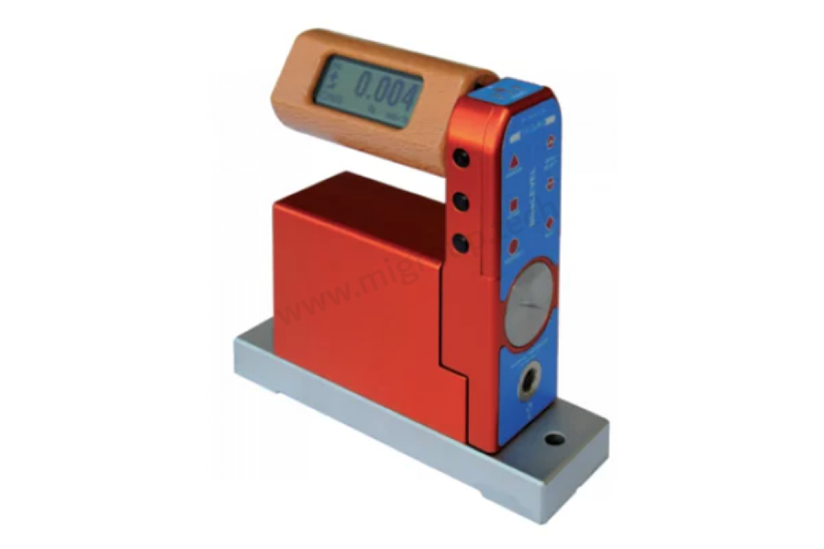 016R200-122-001 BlueLEVEL 200 Высокоточный электронный уровень 0.001 мм/м (122 - плоское основание)