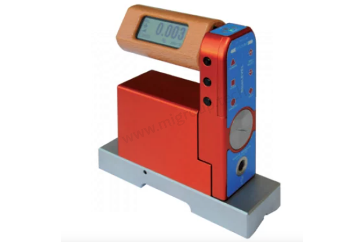 016R110-113-001 BlueLEVEL 110 Высокоточный электронный уровень 0.001 мм/м (113 - призматическое основание)